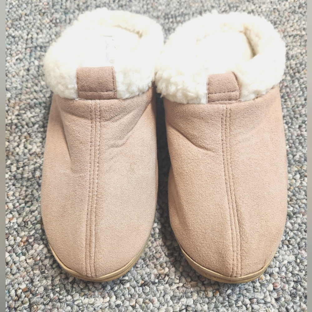 Dearfoams Sand Microsuede Faux Shearling Scuff Slippers 7